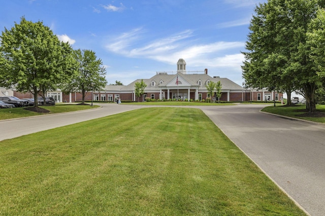 9606 Ireland Ct, Powell, OH 43065 - view of front facade featuring a front lawn