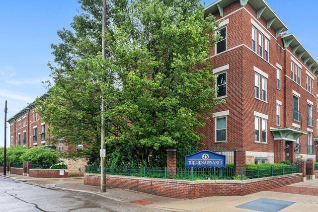 121 E Noble St Unit 3, Columbus, OH 43215 - view of building exterior