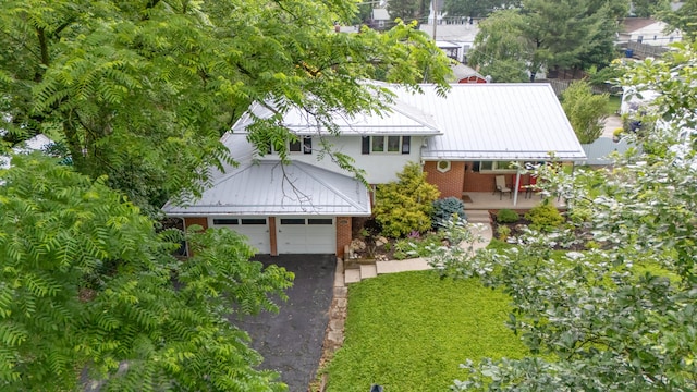 582 E Stanton Ave, Columbus, OH 43214 - aerial view of property and surrounding area