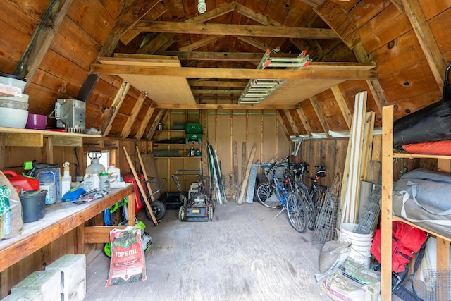 582 E Stanton Ave, Columbus, OH 43214 - view of storage