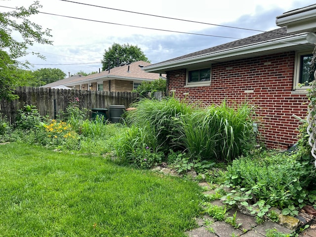 4453 Marland Dr, Columbus, OH 43224 - view of yard