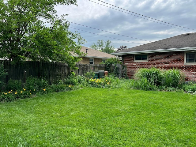4453 Marland Dr, Columbus, OH 43224 - view of yard
