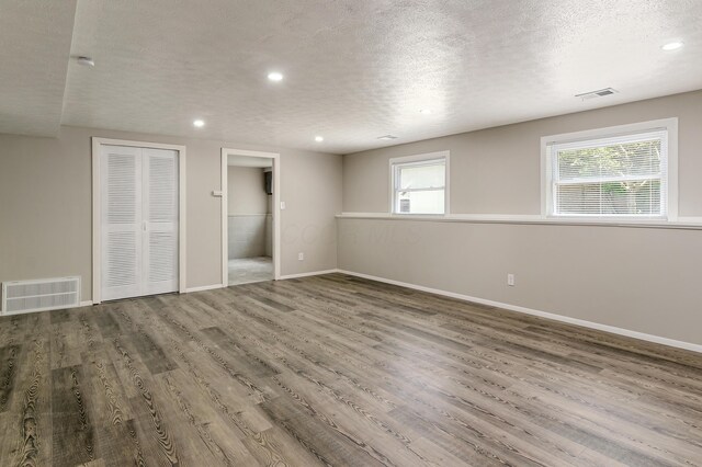 1902 Binbrook Ct, Columbus, OH 43227 - photo 19