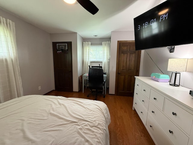 1819 Walnut Rd, Heath, OH 43056 - bedroom with wood finished floors and a ceiling fan