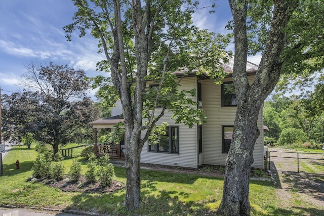 300 E Main St, Somerset, OH 43783 - view of property exterior