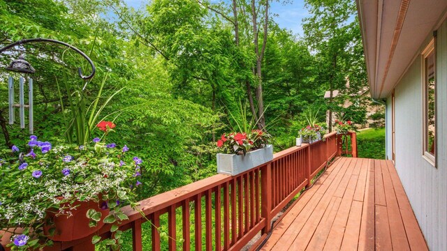 1801 Pleasantview Dr NE, Lancaster, OH 43130