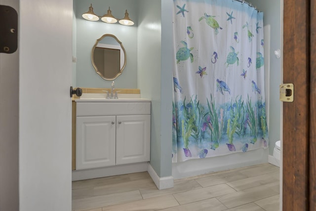 6605 Lancaster Rd SE, Hebron, OH 43025 - bathroom featuring vanity and shower / bath combination with curtain