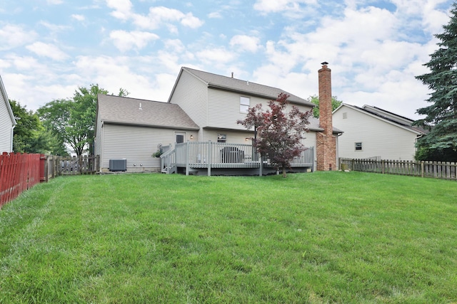 2885 Wynneleaf St, Hilliard, OH 43026 - rear view of property featuring a deck and a fenced backyard