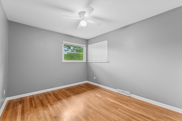 1838 Merriweather Dr, Columbus, OH 43221 - unfurnished room featuring light wood-style flooring and ceiling fan