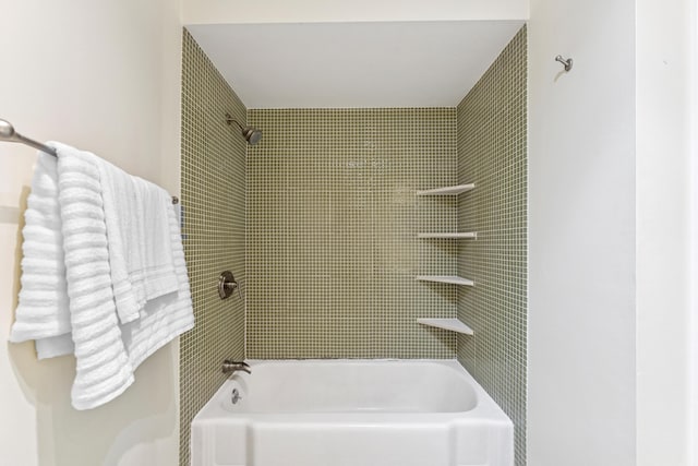 1838 Merriweather Dr, Columbus, OH 43221 - bathroom featuring washtub / shower combination