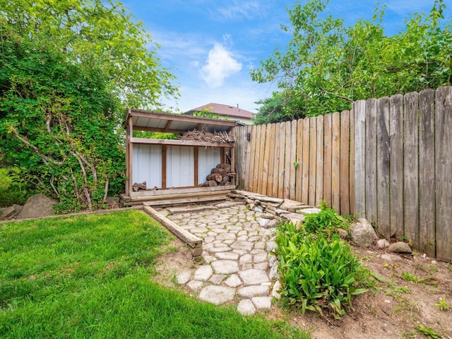 5247 Heathmoor St, Columbus, OH 43235 - view of yard