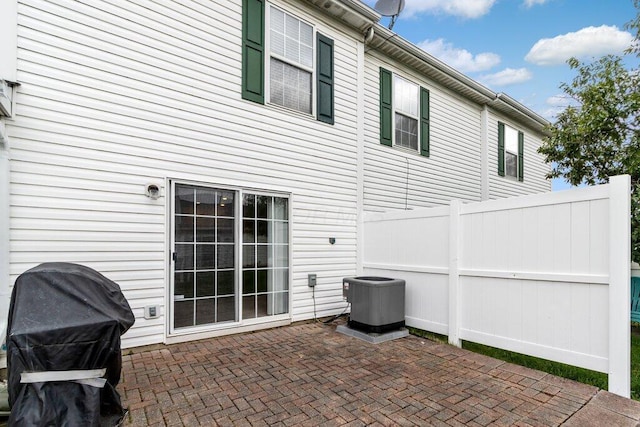 4635 Shalers Dr Unit 44D, Columbus, OH 43228 - view of patio / terrace with grilling area