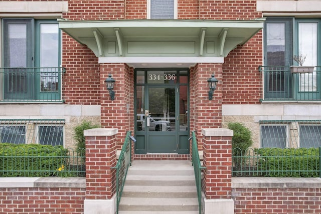 336 S 3rd St Unit 3, Columbus, OH 43215 - doorway to property with brick siding