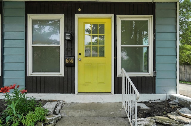 668 Bulen Ave, Columbus, OH 43205 - property entrance