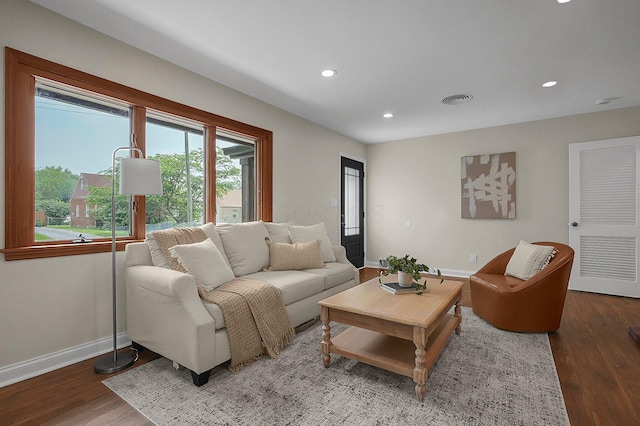 2850 E Moreland Dr, Columbus, OH 43209 - living room featuring wood finished floors and recessed lighting