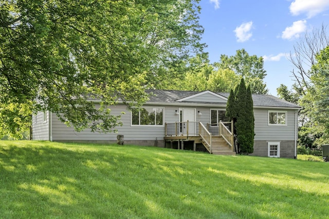 8149 Outville Rd SW, Pataskala, OH 43062 - back of house with a lawn