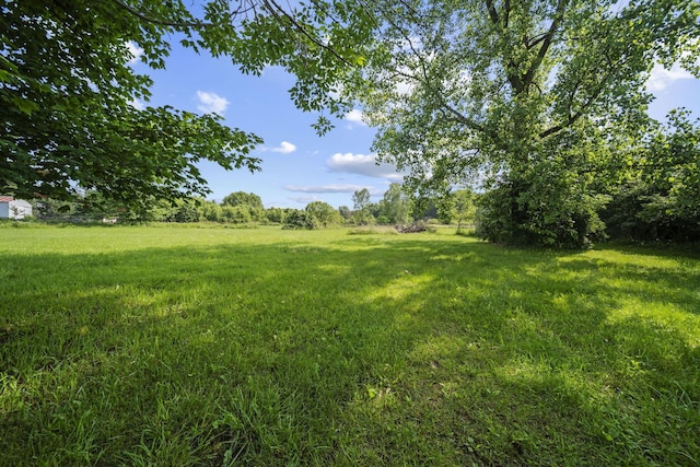 8149 Outville Rd SW, Pataskala, OH 43062 - view of green lawn