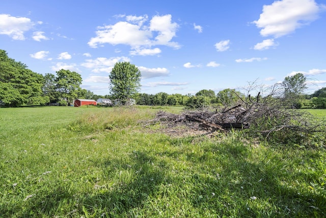 8149 Outville Rd SW, Pataskala, OH 43062 - view of yard with an outdoor structure