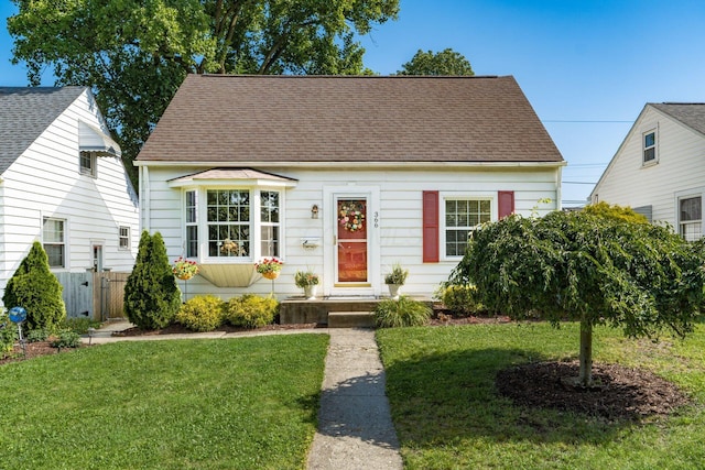 366 E Jeffrey Pl, Columbus, OH 43214 - cape cod-style house with a shingled roof