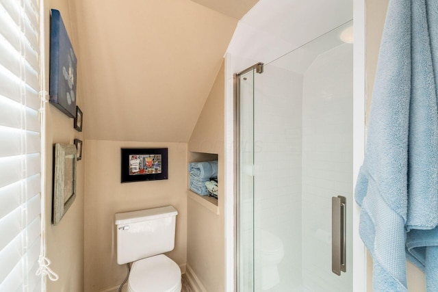 366 E Jeffrey Pl, Columbus, OH 43214 - full bath with lofted ceiling and a stall shower