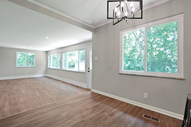 1370 Wiltshire Rd, Columbus, OH 43223 - unfurnished room featuring wood finished floors, ornamental molding, a chandelier, and recessed lighting