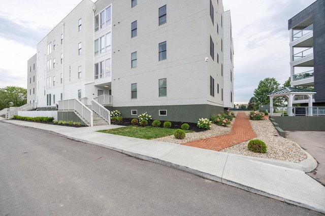 5211 Highpointe Lakes Dr Unit 7105, Westerville, OH 43081 - photo 1