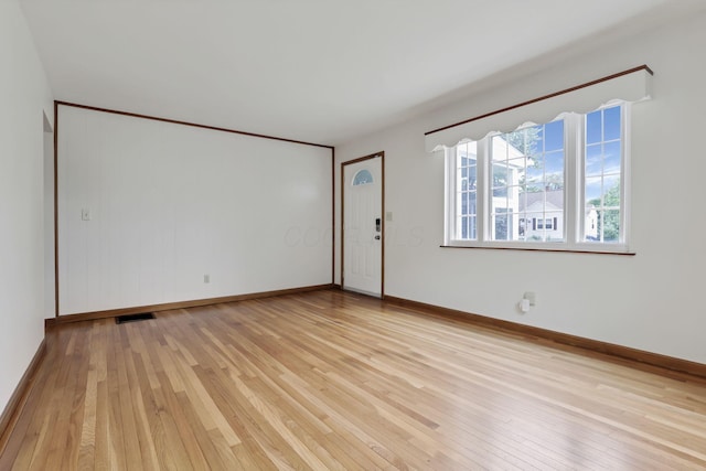 3505 Dresden St, Columbus, OH 43224 - empty room featuring light wood-type flooring and baseboards