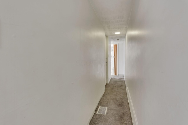 749-751 E Main St Unit 749, Columbus, OH 43205 - hallway with light colored carpet and baseboards