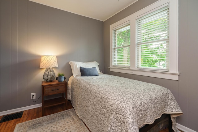 678 S Cassingham Rd, Columbus, OH 43209 - bedroom featuring wood finished floors and ornamental molding