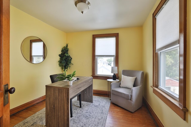 274 E Jenkins Ave, Columbus, OH 43207 - office space featuring wood-type flooring and baseboards