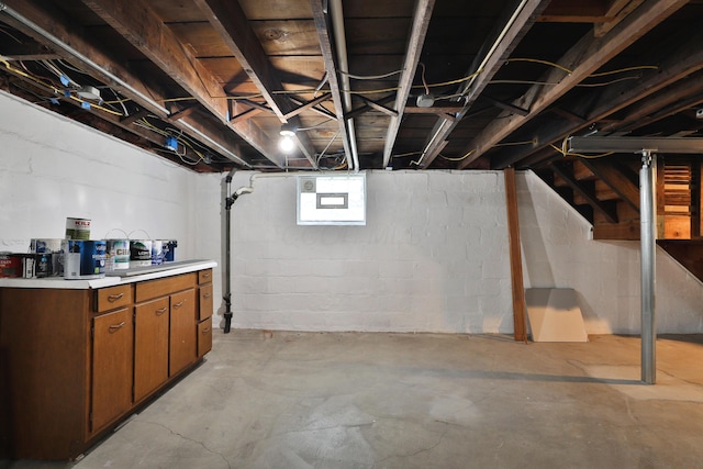 274 E Jenkins Ave, Columbus, OH 43207 - view of below grade area