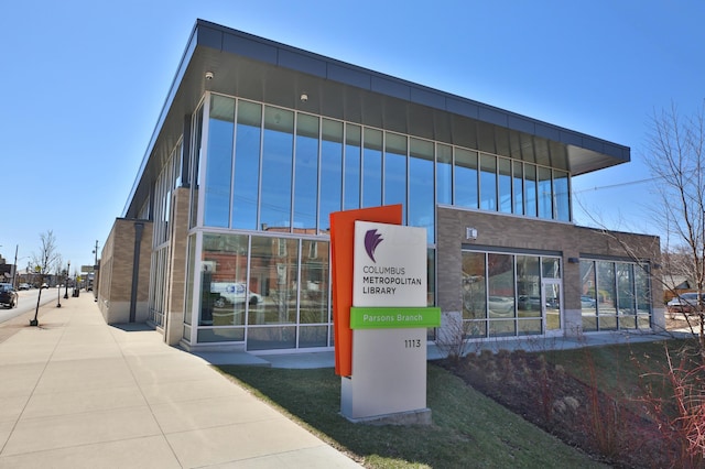 274 E Jenkins Ave, Columbus, OH 43207 - view of building exterior