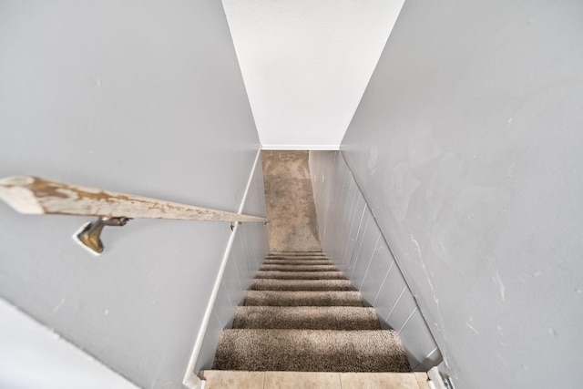 1799 Ormond Ave, Columbus, OH 43224 - view of stairway