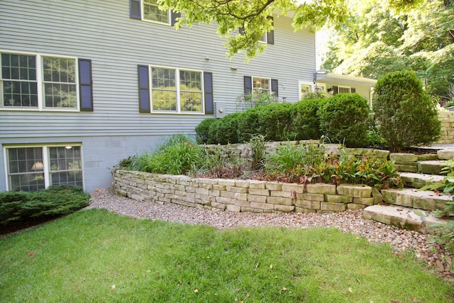 2211 Welsh Hills Rd NE, Granville, OH 43023 - view of property exterior featuring a lawn