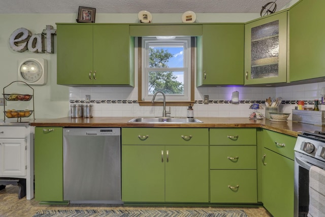 1588 Constitution Dr, Newark, OH 43055 - kitchen featuring appliances with stainless steel finishes, decorative backsplash, and a textured ceiling