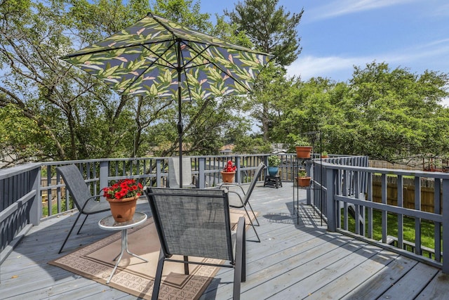 1588 Constitution Dr, Newark, OH 43055 - view of deck