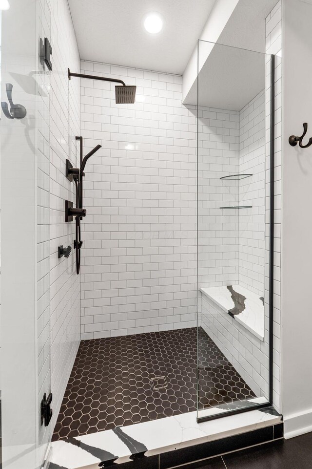 6452 Rockhold Dr, Westerville, OH 43081 - full bathroom featuring a shower stall and recessed lighting
