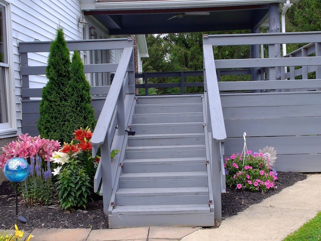1110 Burr Oak Blvd, Nelsonville, OH 45764 - view of stairs