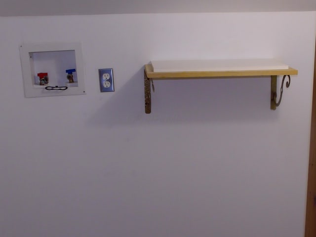 1110 Burr Oak Blvd, Nelsonville, OH 45764 - laundry room with washer hookup and hookup for an electric dryer