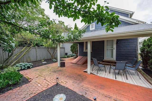 1066 City Park Ave, Columbus, OH 43206 - view of patio / terrace
