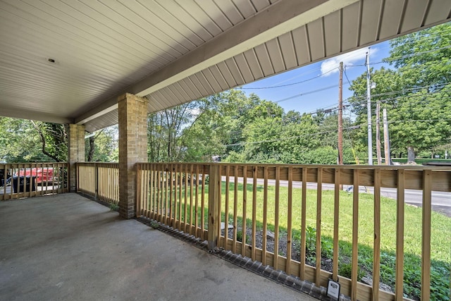 984 N Nelson Rd, Columbus, OH 43219 - photo 4