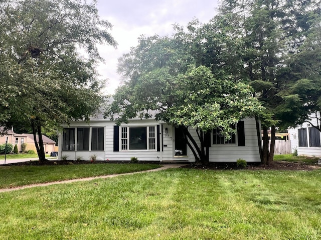 965 Francis Ave, Columbus, OH 43209 - back of property with a yard