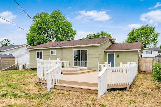 5309 Sundale Pl S, Columbus, OH 43232 - back of property featuring a deck and a shingled roof