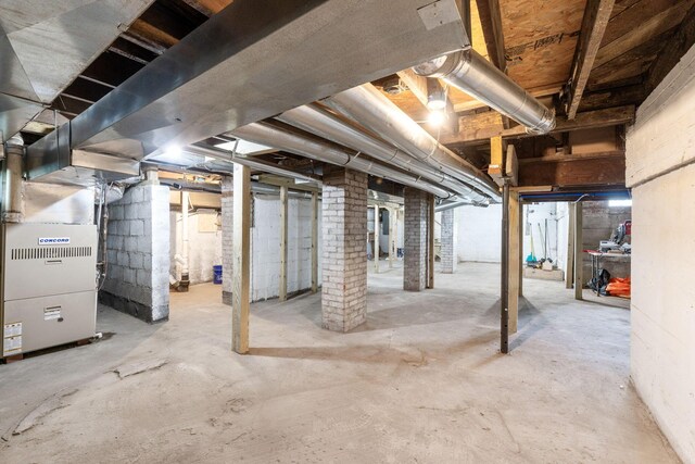 992 N Nelson Rd, Columbus, OH 43219 - unfinished below grade area featuring heating unit