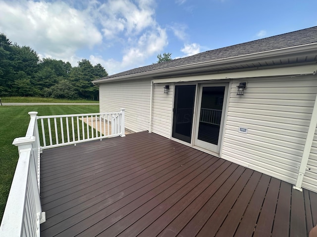 477 Greenlawn Dr, Howard, OH 43028 - deck with a lawn