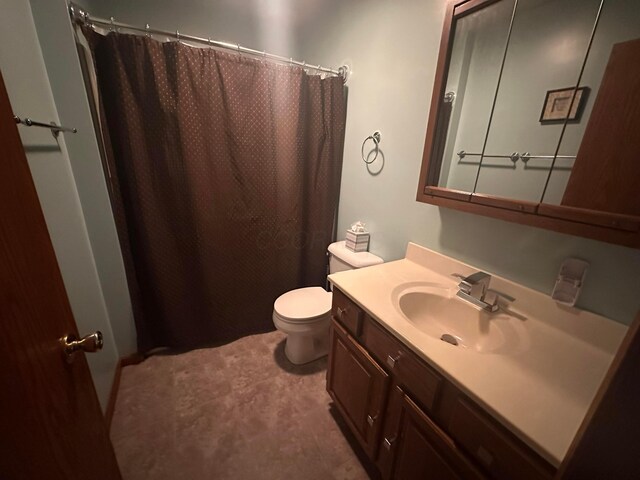 477 Greenlawn Dr, Howard, OH 43028 - bathroom with vanity and a shower with shower curtain