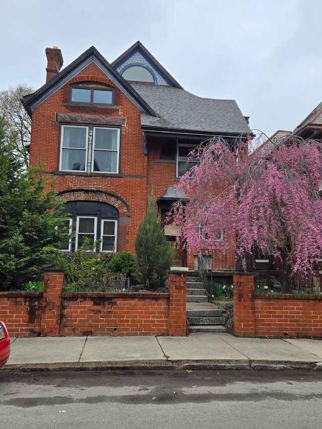 726 Franklin Ave, Columbus, OH 43205 - view of front of property featuring brick siding and a chimney