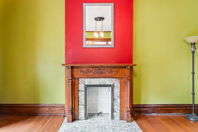 726 Franklin Ave, Columbus, OH 43205 - detailed view of wood finished floors and baseboards