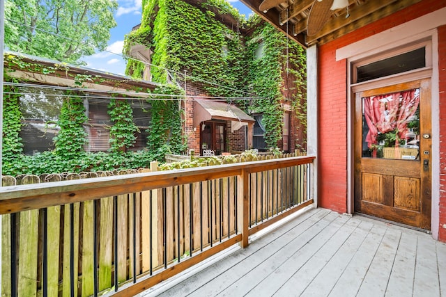 726 Franklin Ave, Columbus, OH 43205 - view of wooden terrace
