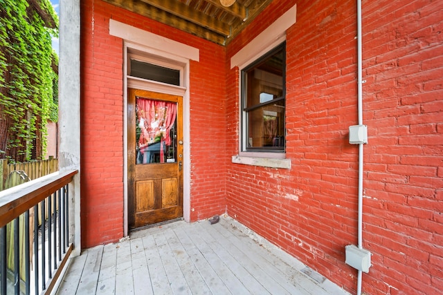 726 Franklin Ave, Columbus, OH 43205 - doorway to property featuring brick siding